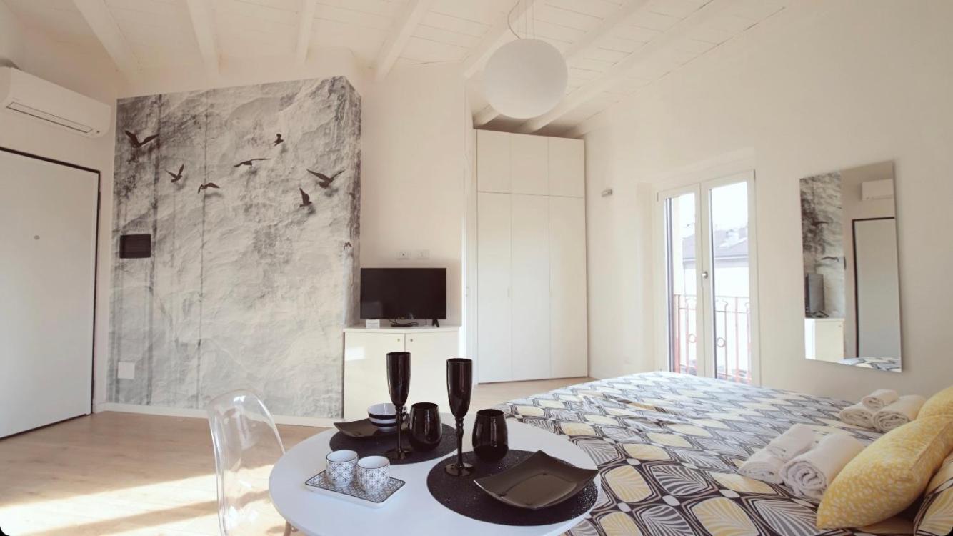 P&d Navigli Via Casale Apartamento *